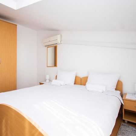 Family Holiday Apartments Lucia 보디체 외부 사진