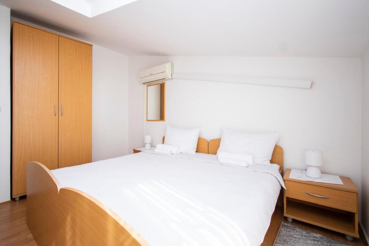 Family Holiday Apartments Lucia 보디체 외부 사진