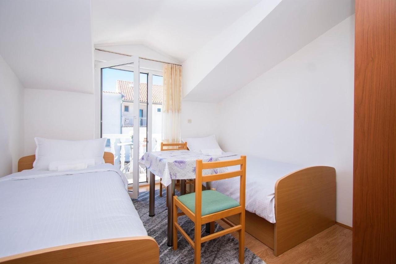 Family Holiday Apartments Lucia 보디체 외부 사진