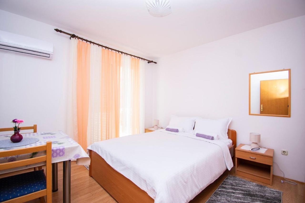 Family Holiday Apartments Lucia 보디체 외부 사진