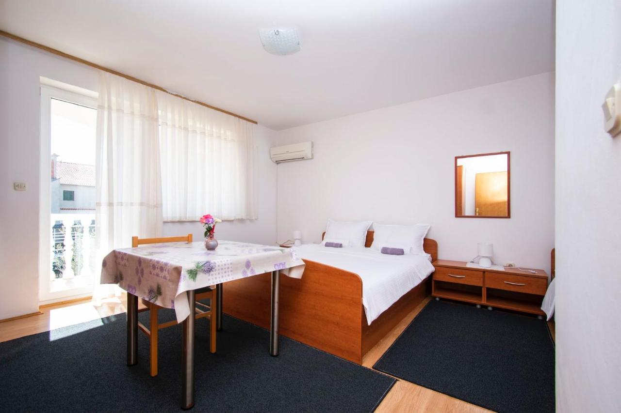 Family Holiday Apartments Lucia 보디체 외부 사진