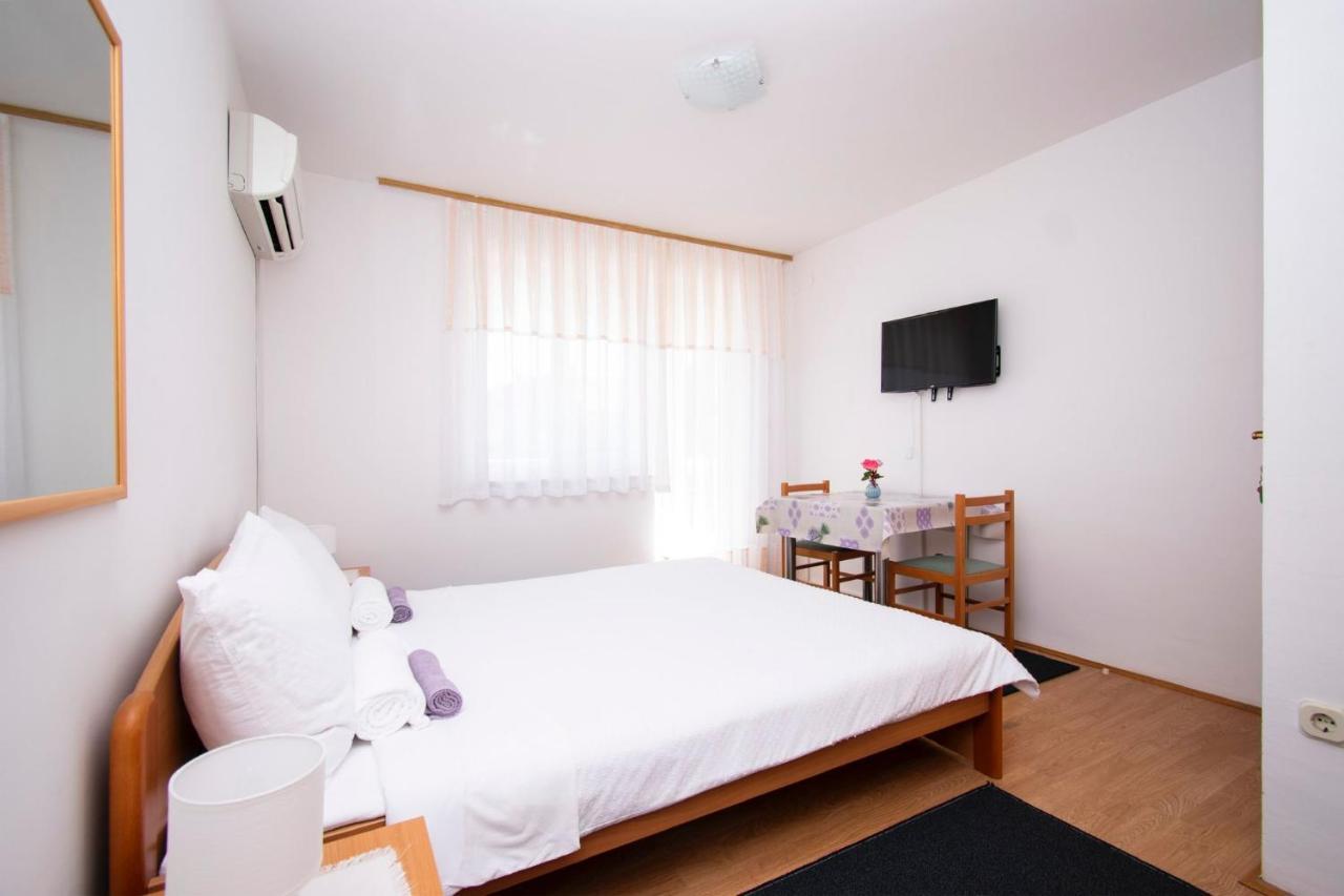 Family Holiday Apartments Lucia 보디체 외부 사진