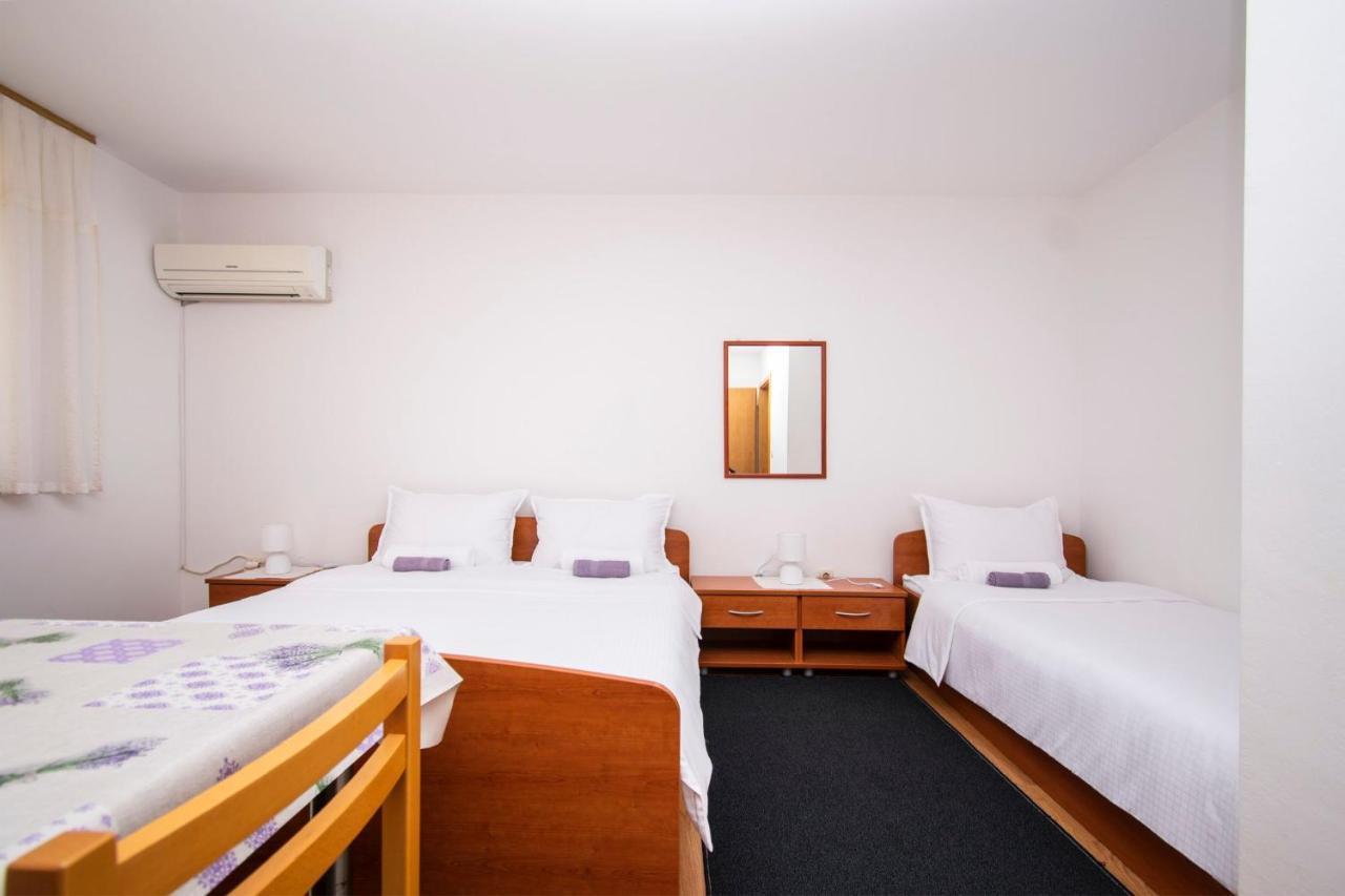 Family Holiday Apartments Lucia 보디체 외부 사진