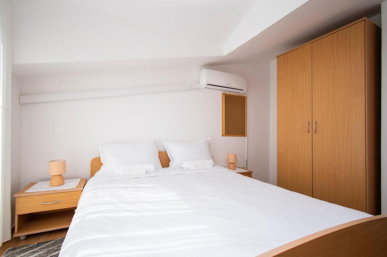 Family Holiday Apartments Lucia 보디체 외부 사진